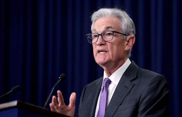Fed’s Powell Urges Law Grads to ‘Think Beyond Yourselves’