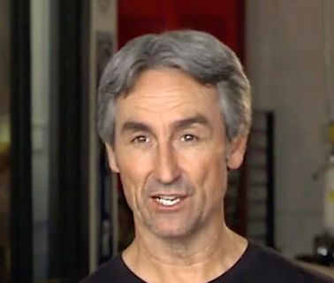 American Pickers star Mike shop opens late because of 'filming'