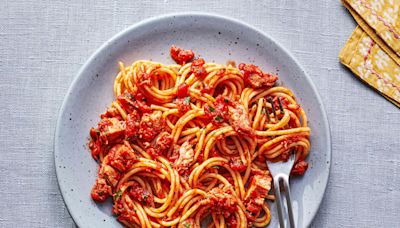 13 Recipes That Leverage Canned Tomatoes, Our Essential Year-Round Pantry Staple