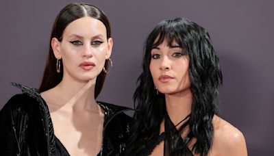 Aitana transparente, Milena Smit de vinilo, la versión más discreta de Victoria Federica... los looks más llamativos de la gran noche de Yves Saint Laurent Beauty