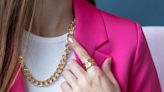 How to Style Curb Chain Jewelry, According to Stylists