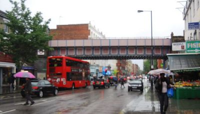 The pointless London Underground journey that's much less hassle just to walk