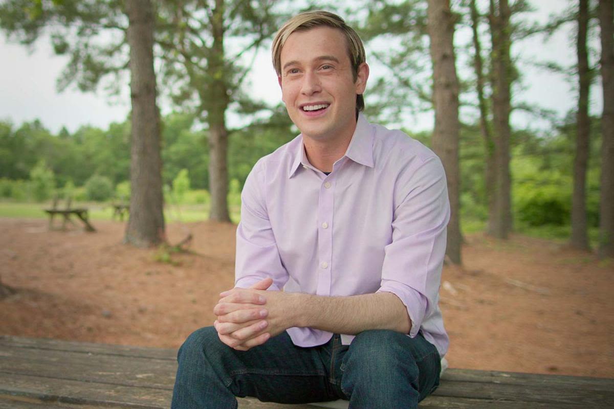 How to watch Tyler Henry's 'Live From The Other Side' Netflix series: Time, release date and more