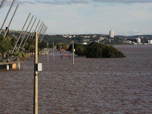 Nível do Guaíba estabiliza, mas enchente pode durar até início de junho, prevê MetSul