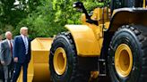 Caterpillar to pay $800K to settle discrimination charge with Labor Dept.