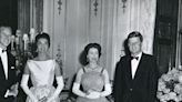 La reina Isabel y Jacqueline Kennedy eran más parecidas de lo que pensábamos, asegura su biógrafo