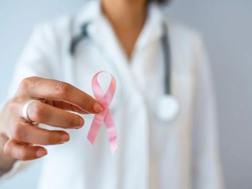 La menopausia precoz podría aumentar las probabilidades de cáncer de mama en una mujer