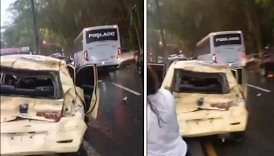 Bus se quedó sin frenos y se llevó por delante varios carros en Medellín; hay 4 heridos