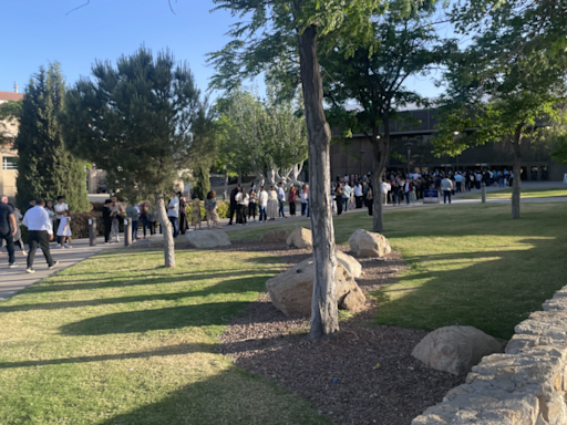 Hundreds of Luis Miguel fans line up outside the Don Haskins Center - KVIA