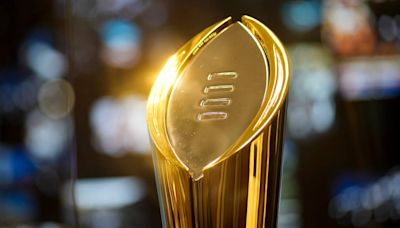 Alabama barely makes the cut in latest College Football Playoff prediction