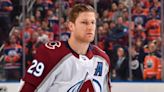 Avalanche's MacKinnon captures Hart and Lindsay awards as league's top player | CBC Sports