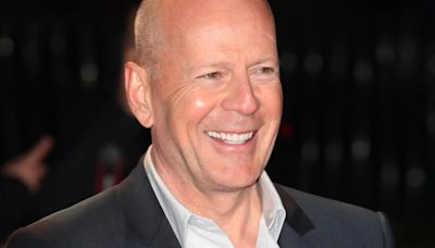 Qué es la afasia, la enfermedad que padece Bruce Willis y que no tiene tratamiento ni cura