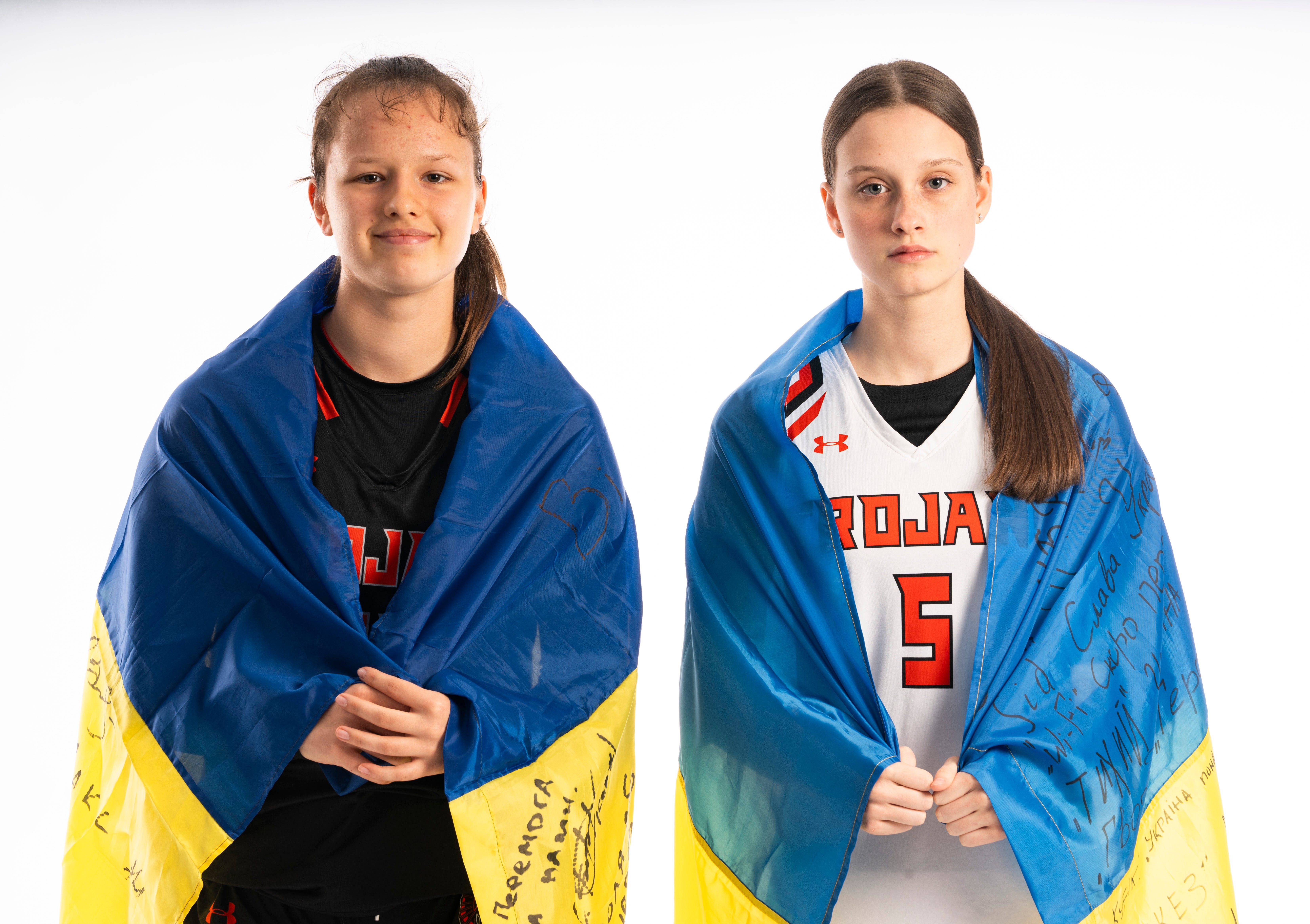 Forced to flee Ukraine, Lely's Sofiia Kiritsa, Oleksandra Rubanova win 2024 SWFL Courage Award