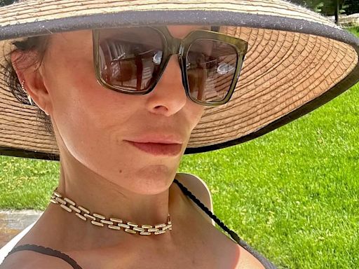 Bethenny Frankel, 53, single and ready to mingle in swimsuit