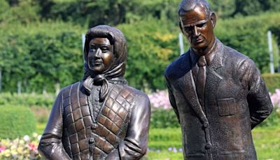 Un desastre real: polémica por la nueva estatua de la reina Isabel II