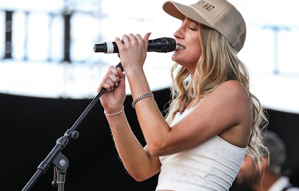 Ingrid Andress' national anthem before MLB Home Run Derby leaves impression