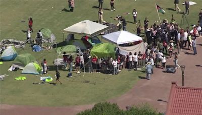 Pro-Palestinian protesters gather on Arizona State University's Tempe campus