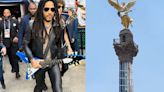 Lenny Kravitz vuelve a México; coloca una guitarra al Ángel de la Independencia