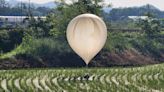 Corea del Norte sigue enviando globos que transportan basura hacia el Sur