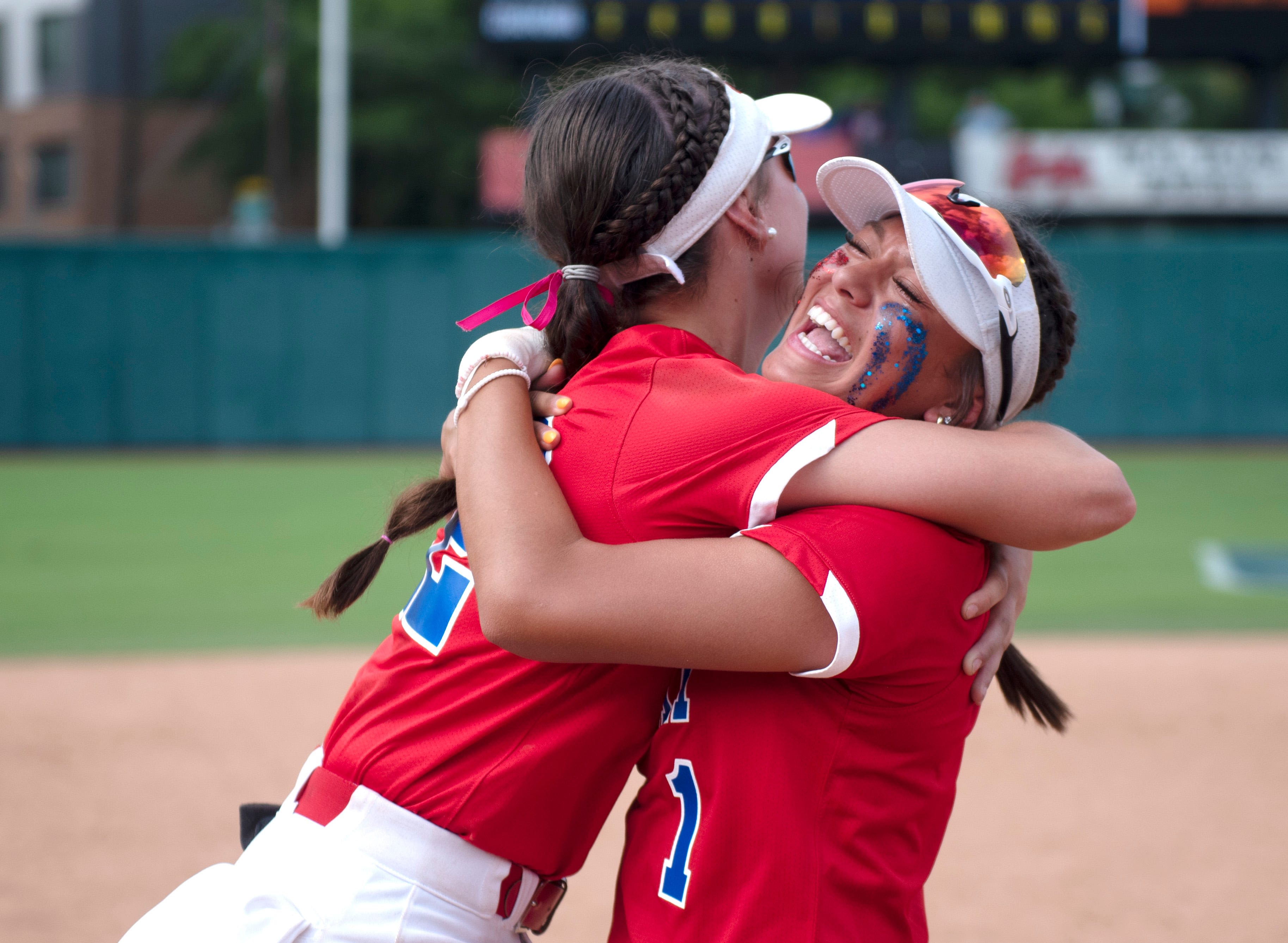 Coahoma softball returns to 3A championship with 11-inning comeback win over Whitesboro