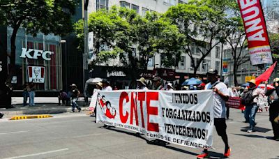 La CNTE no se mueve y seguirá plantón en Zócalo CDMX
