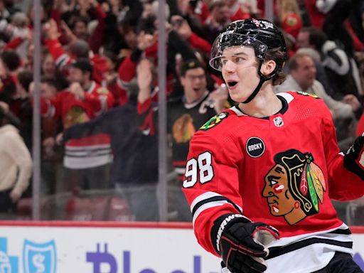 Blackhawks' Connor Bedard wins 2024 Calder Trophy as NHL rookie of the year