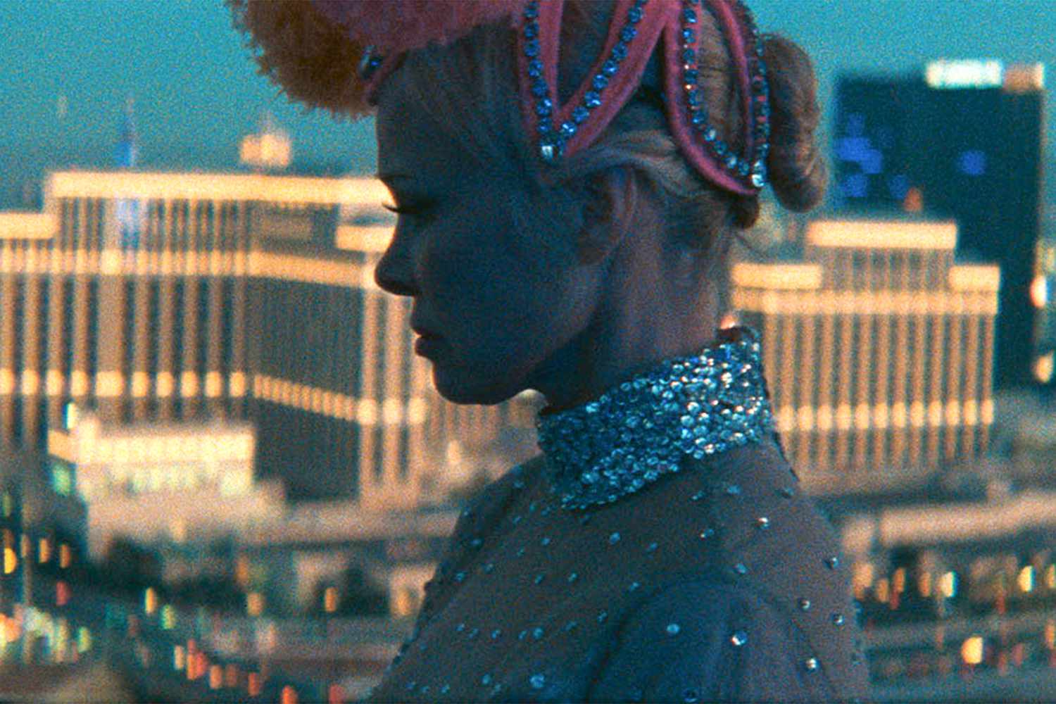 Pamela Anderson sparkles in poignant Las Vegas tale of ‘The Last Showgirl’