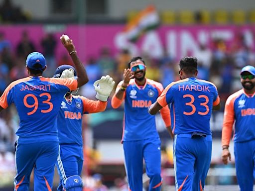 Rohit Sharma Headlines India's Unbeaten March Into T20 World Cup Semi-finals With a 24-run Win Over Australia - News18