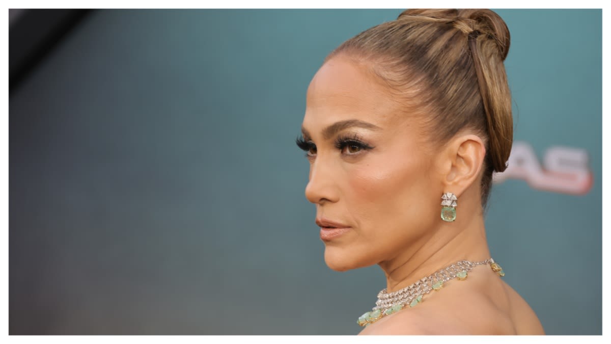 Jennifer Lopez Posts Happy Relationship Scene on Instagram Amid Divorce Rumors