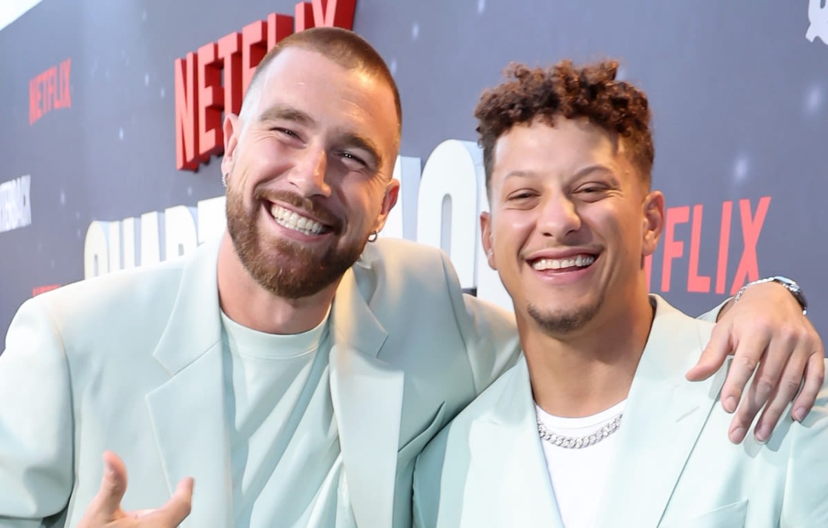 Travis Kelce Jokes About 'Dad Bod' at Event With Patrick Mahomes: 'Just What It Looks Like at 35'