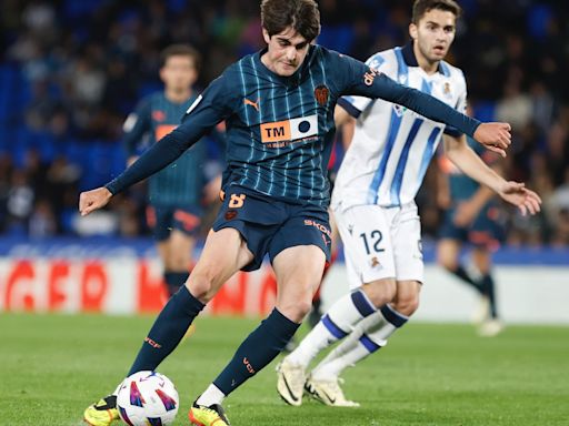 La Real Sociedad pregunta por Javi Guerra