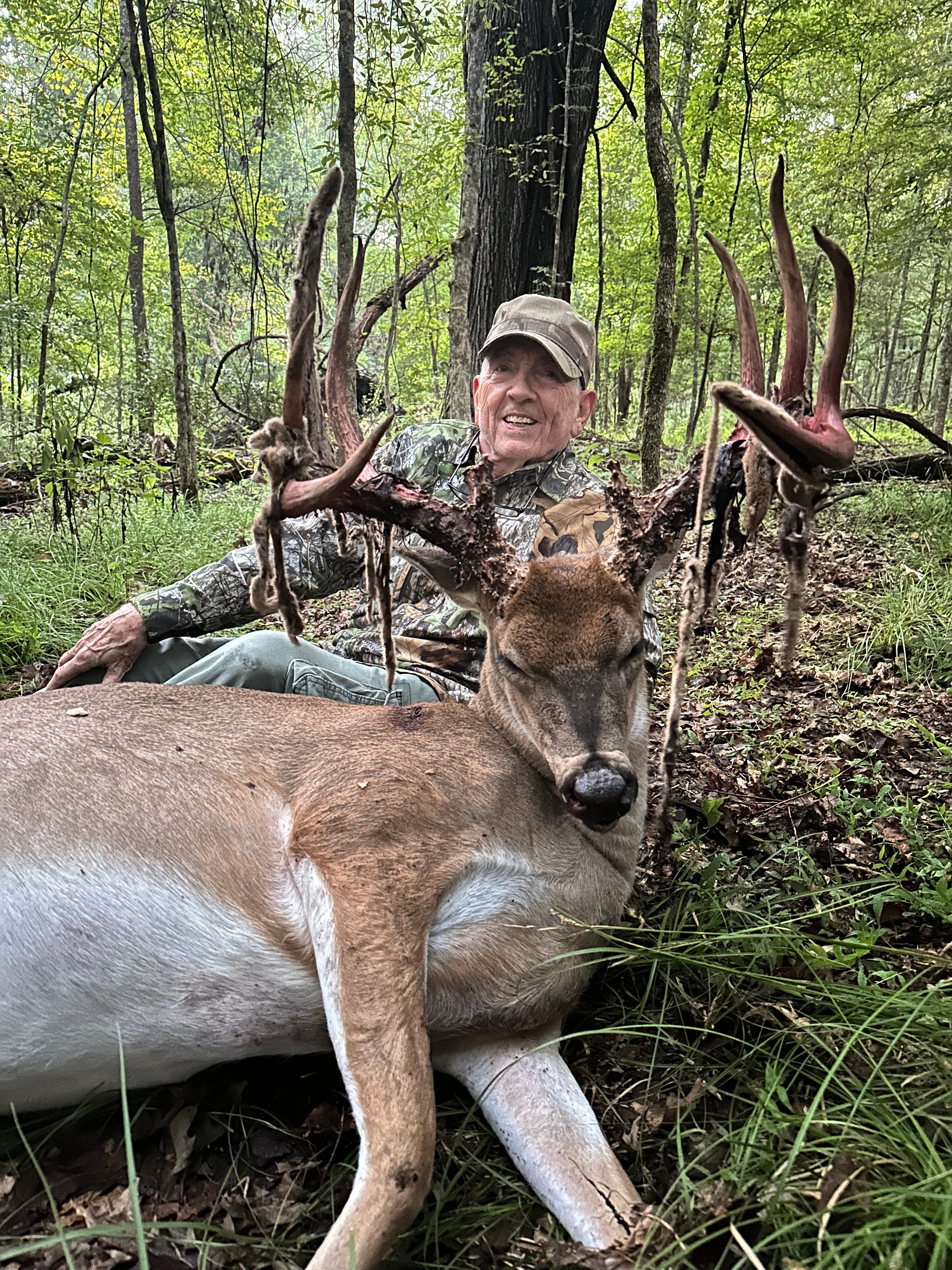 Deer hunting: MS hunter bags buck with massive 175-inch, partially shed velvet antlers