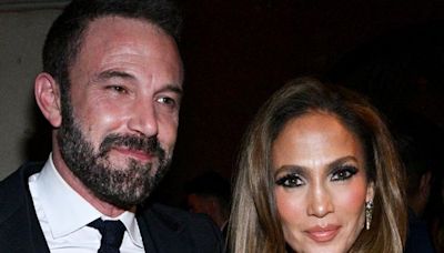 ¡Jennifer Lopez y Ben Affleck reaparecen entre besos, abrazos y manos tomadas!