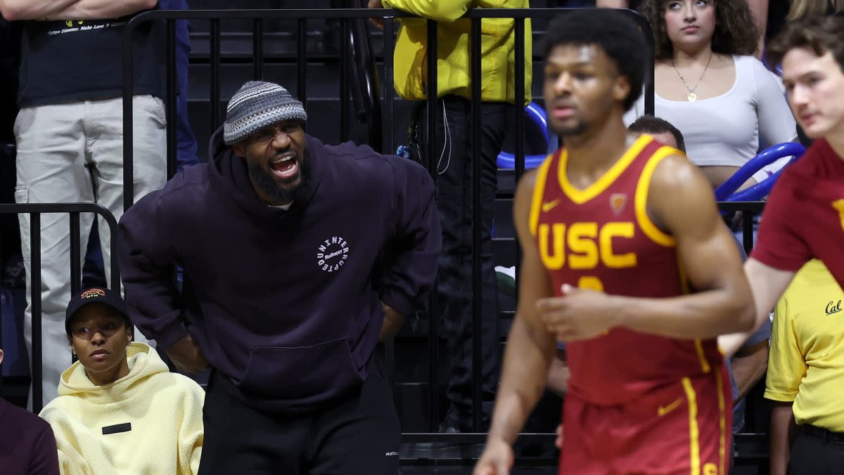 Lakers’ Reported Plan for No. 17 Pick Could Impact LeBron James’ Decision