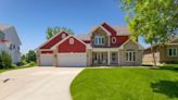 5 Bedroom Home in Dakota Dunes - $539,999