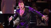 Aliviado y agradecido, Ricky Martin se entregó a sus seguidores en el Hollywood Bowl