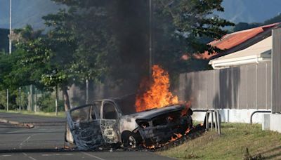 New Caledonia 'under siege' from rioting, says capital's mayor