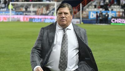 Miguel Herrera niega que Cruz Azul tenga miedo del América, pero insiste en que las Águilas son favoritas - La Opinión