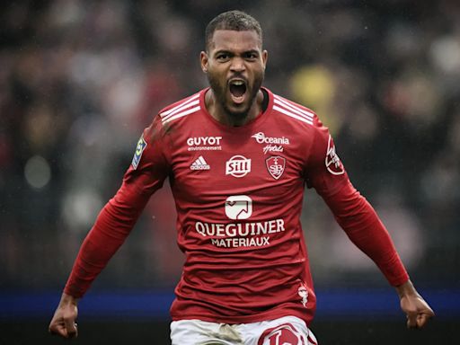 Official | Steve Mounié leaves Brest to join Augsburg