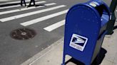 US senators urge Postal Service to pause delivery network changes