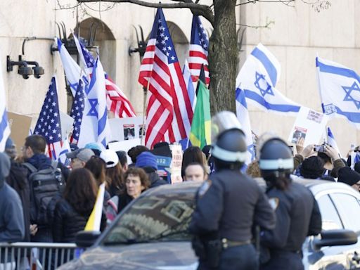 Following Columbia University, pro-Palestinian protests erupt at colleges across U.S.