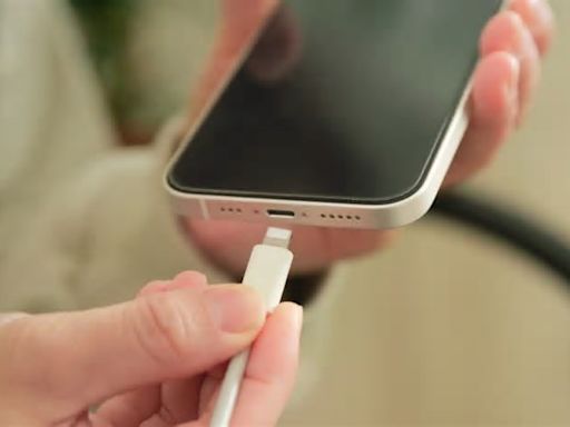 才用一年iPhone電池健康度狂掉？科技專家「打開1內建功能」：維持100％