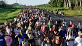 Migrants begins marching towards US amid fears Trump will close border