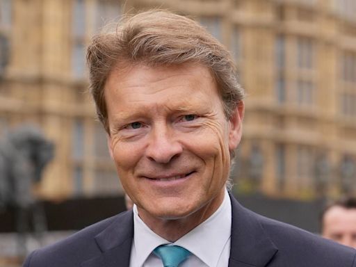 Richard Tice says men in Manchester airport bust-up must be prosecuted