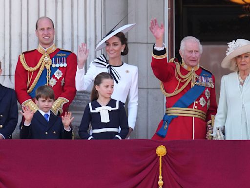 Kate Middleton déjà remplacée sur les photos de la famille royale : ce cliché qui étonne... et en dit long