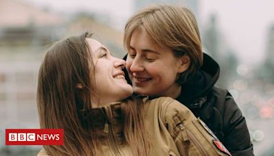 Guerra na Ucrânia: os soldados LGBT na linha de frente que combatem a homofobia em casa