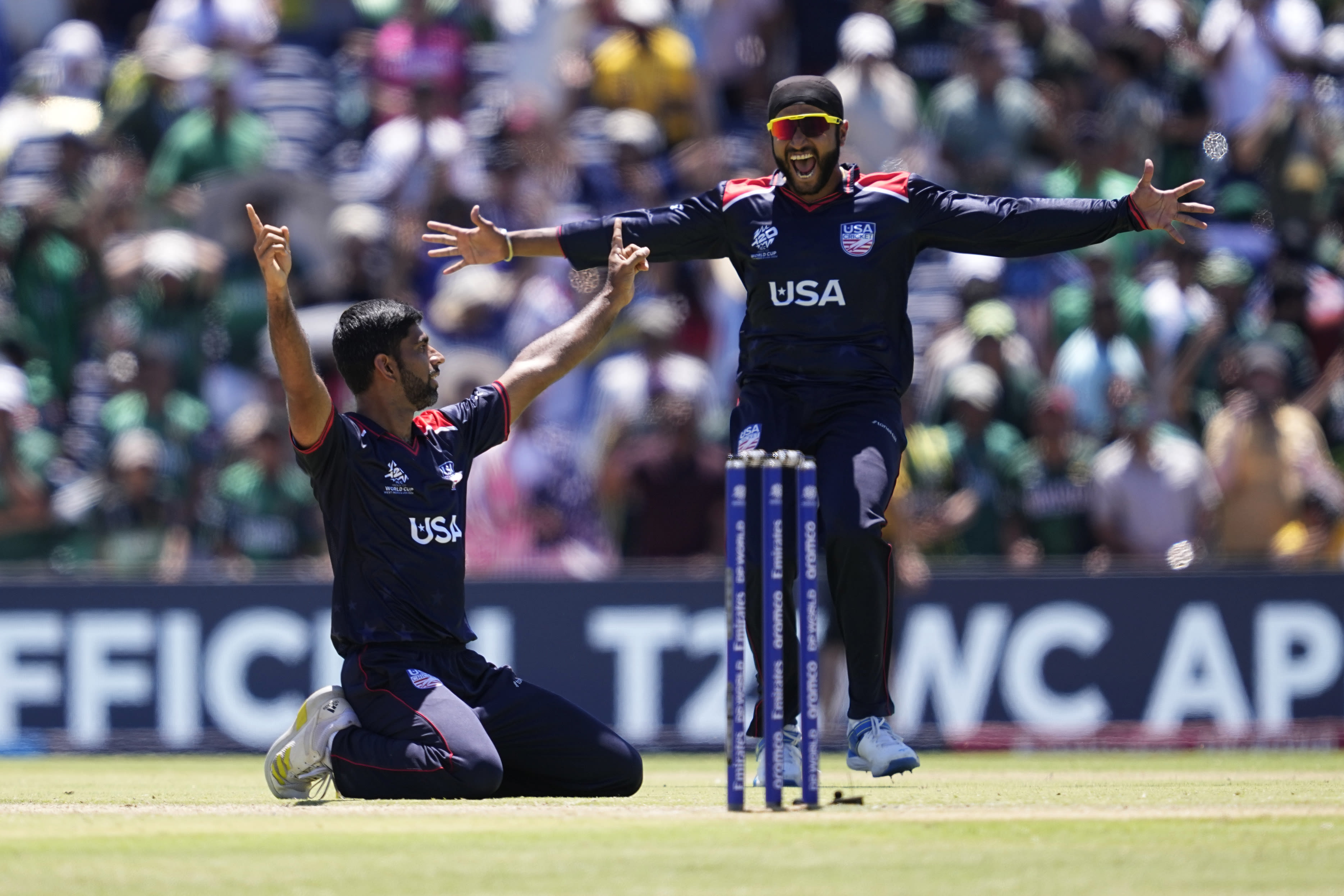 U.S. notches historic upset of Pakistan at cricket World Cup
