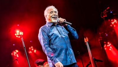 Tom Jones, una vida que vale por varias