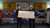 Boxing club receives knockout £10,000 donation