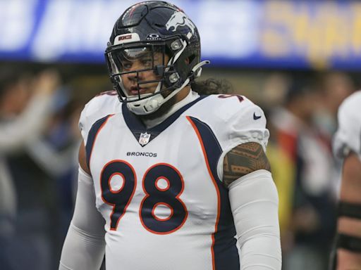 Houston Texans Should Sign Veteran DT After Denico Autry Suspension